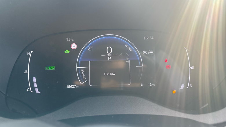 Toyota Yaris 1.5 Hybrid Design 5dr CVT Hybrid Hatchback